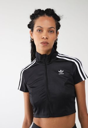 Blusa Cropped adidas Originals Ajustada Shortsleeve Preta