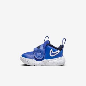 Tênis Nike Team Hustle D11